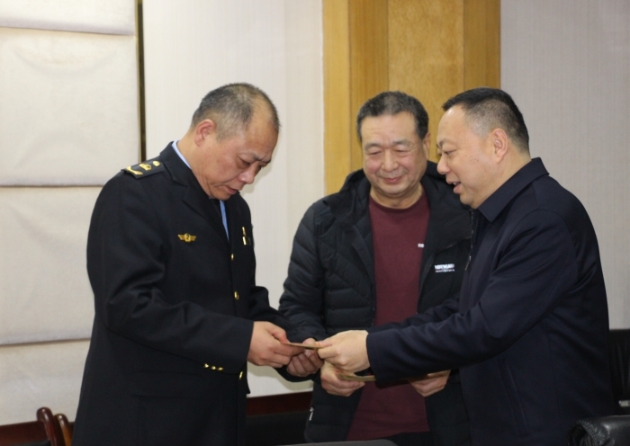 微信图片_20250123154403_副本.jpg